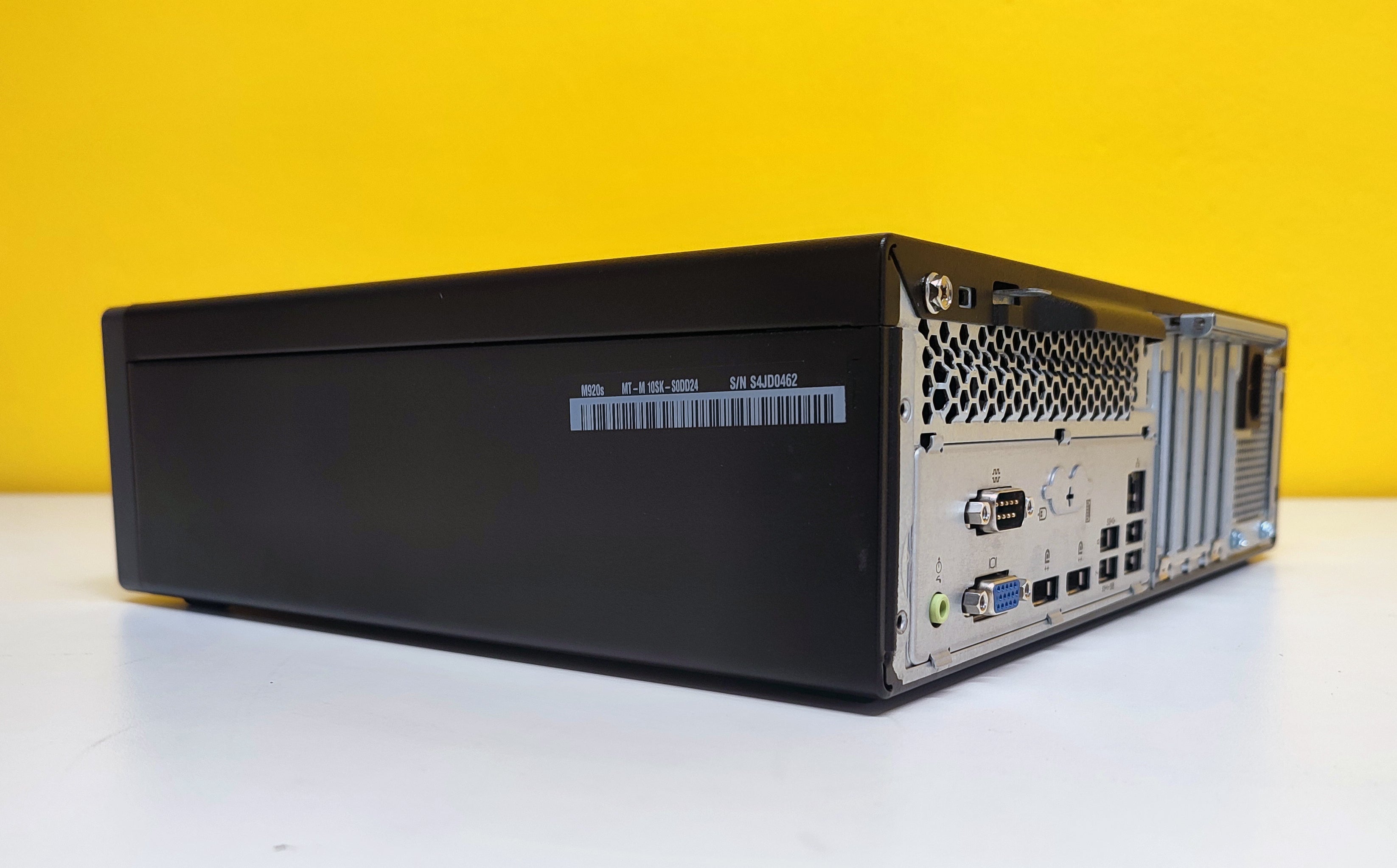 Lenovo ThinkCentre M920s SFF Lenovo ThinkCentre M920s SFF